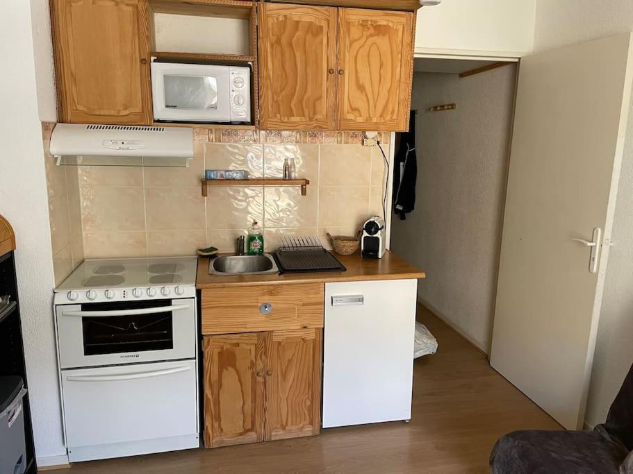 Allos, Logement Pieds Des Pistes, A 10 Minutes De La Base De Loisirs Exterior photo